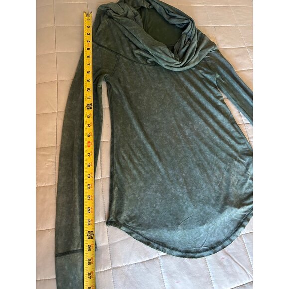 NWT WE THE FREE PEOPLE Size XS Cosmo Cowl Neck Long Sleeve Shirt Thumbholes Boho - Picture 3 of 13